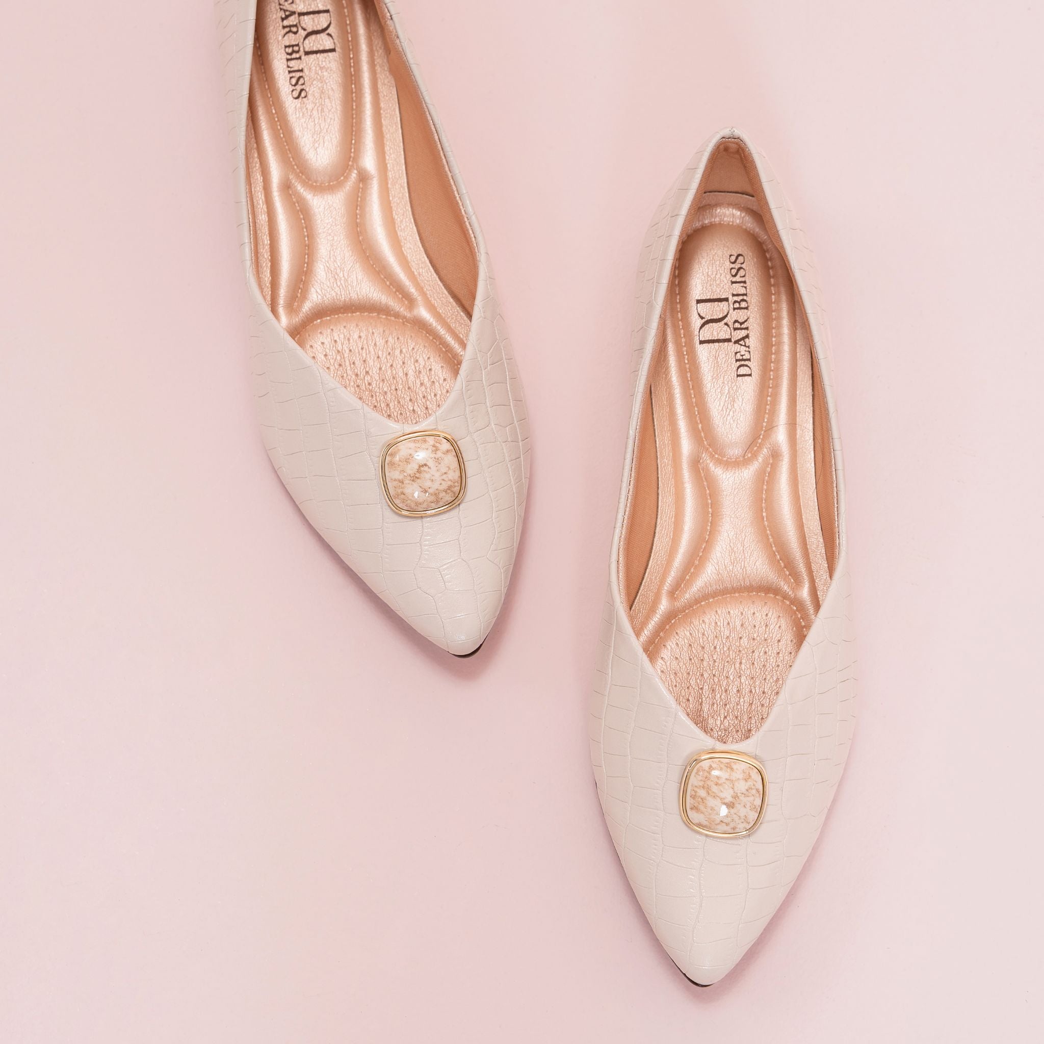 Antonia Off-White Pointed Toe Flats