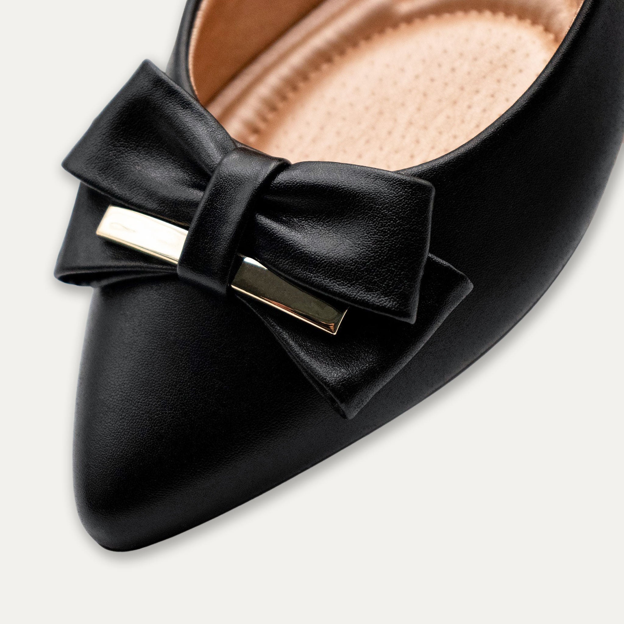 Belkis Pointed Toe Flats Black