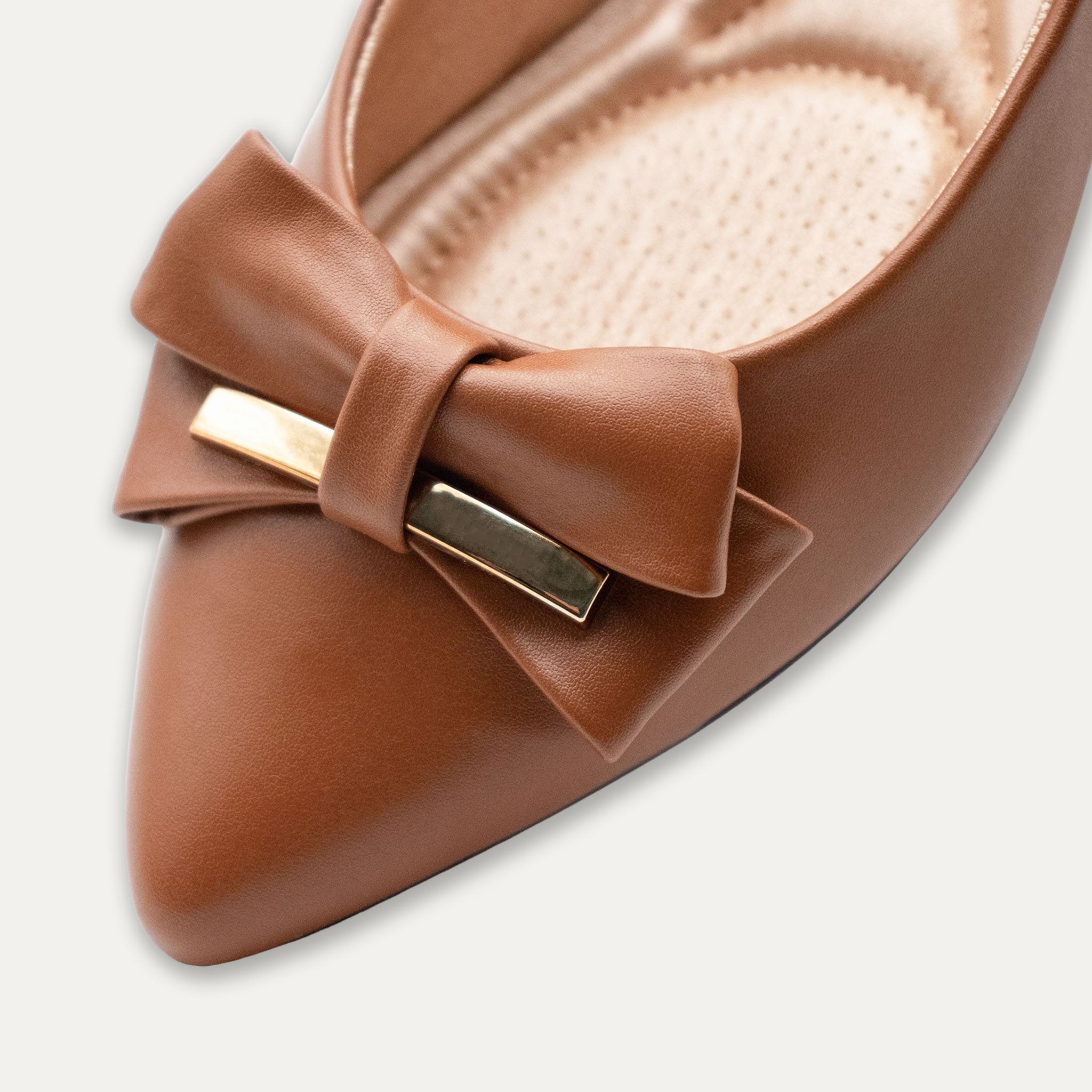 Belkis Pointed Toe Flats Whisky