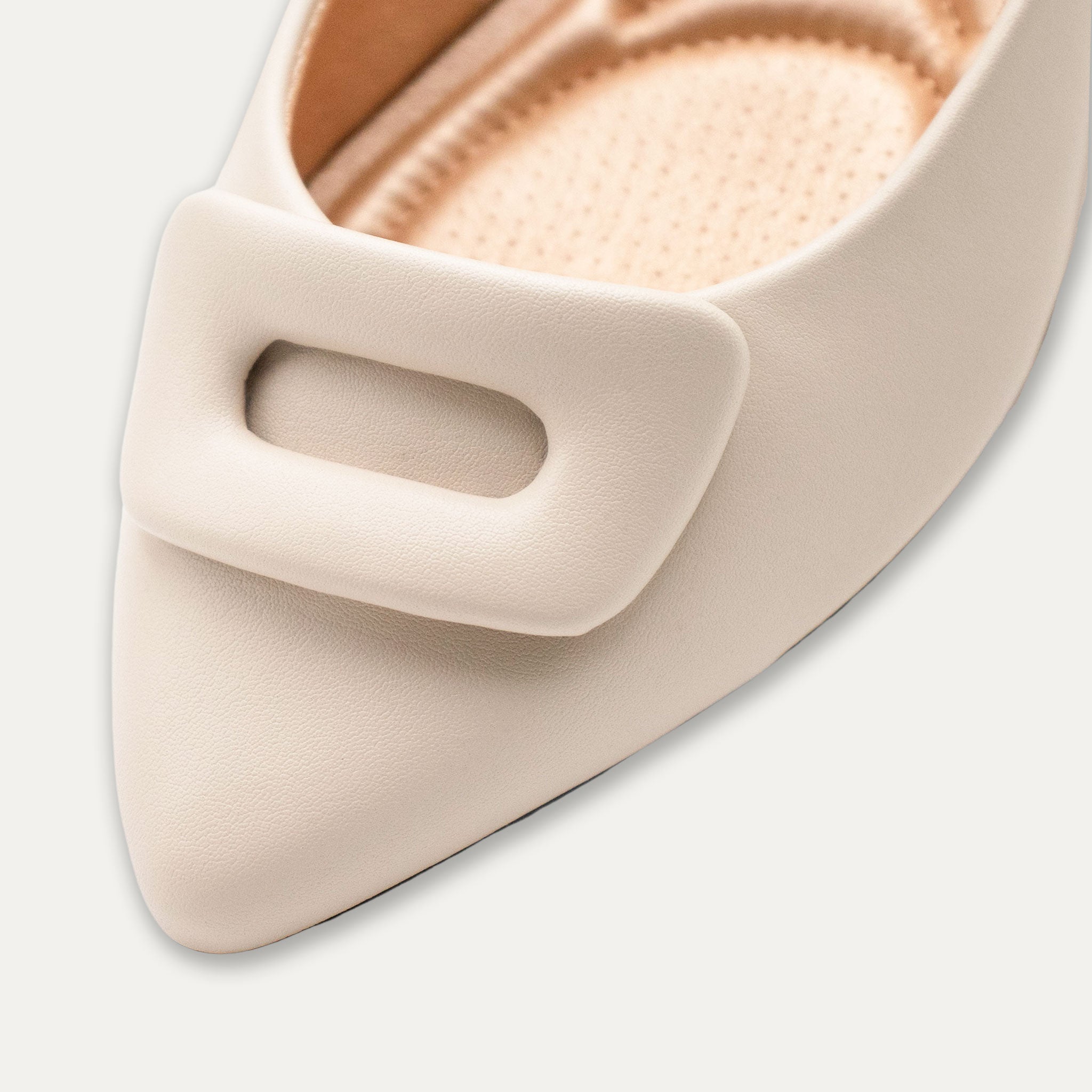 Lia Pointed Toe Flats Off White