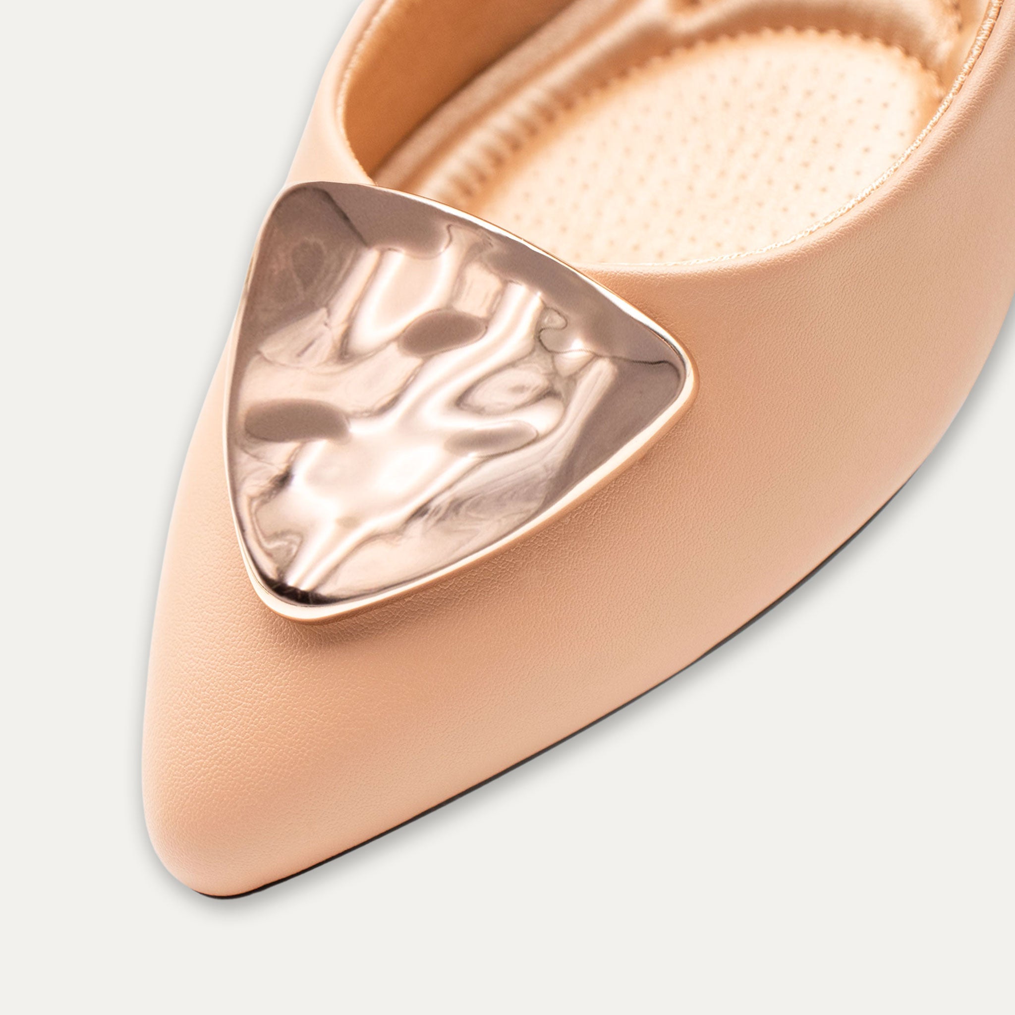 Elena Pointed Toe Flats Pele