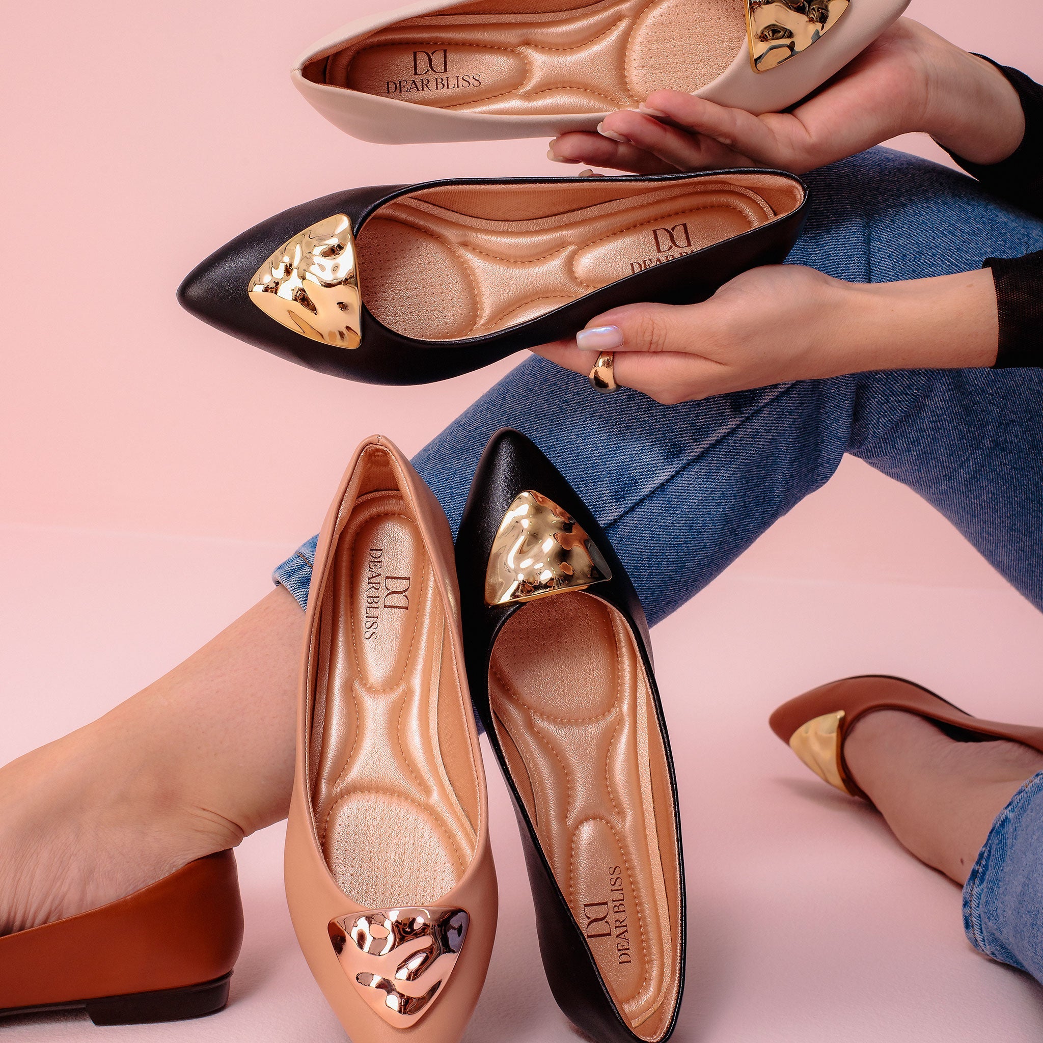 Elena Pointed Toe Flats Pele