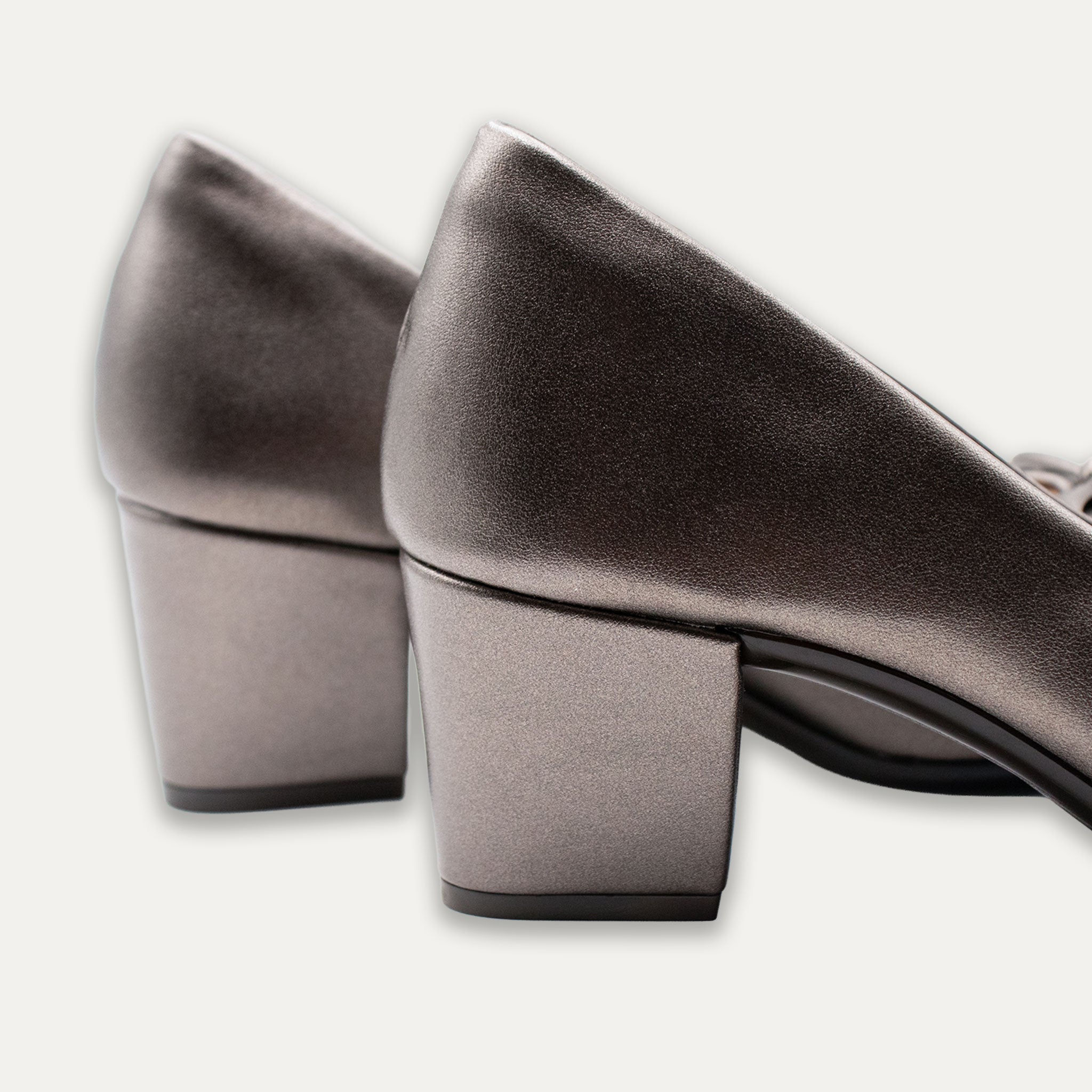 Valera Onix Pointed Toe Block Heels